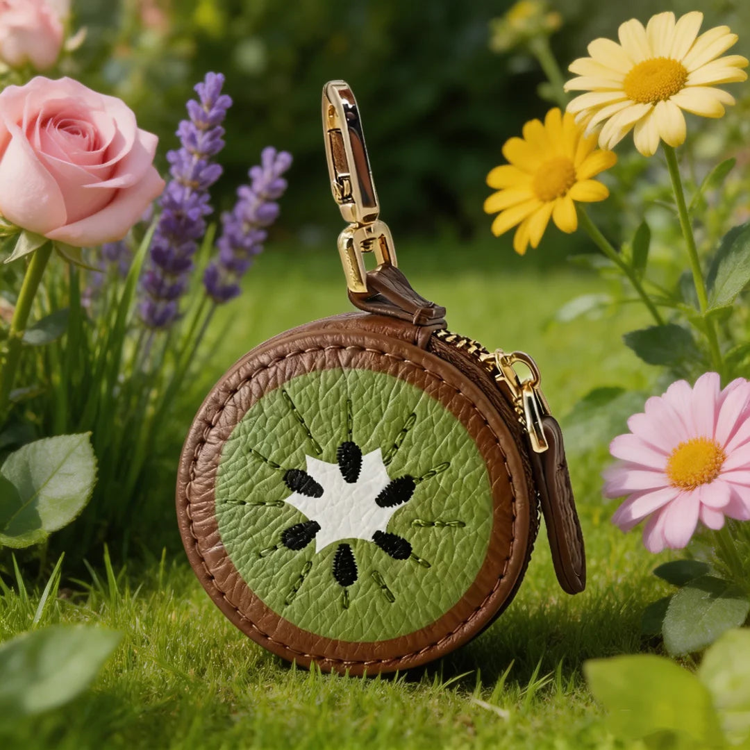 1pc Cartoon Kiwi Fruit Round Coin Purse Faux Leather Mini Zipper Wallet Portable Keychain Hanging Bag Decor Daily Matching Storage Accessory Holiday Gift mbzr