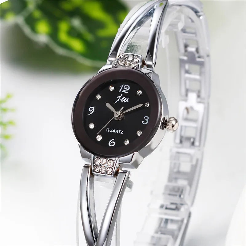 Lancardo Bracelet Watches For Lady Fashion Dress Chain Style Jewelry With Rhinestone Quartz Women Watch Relogio Feminino