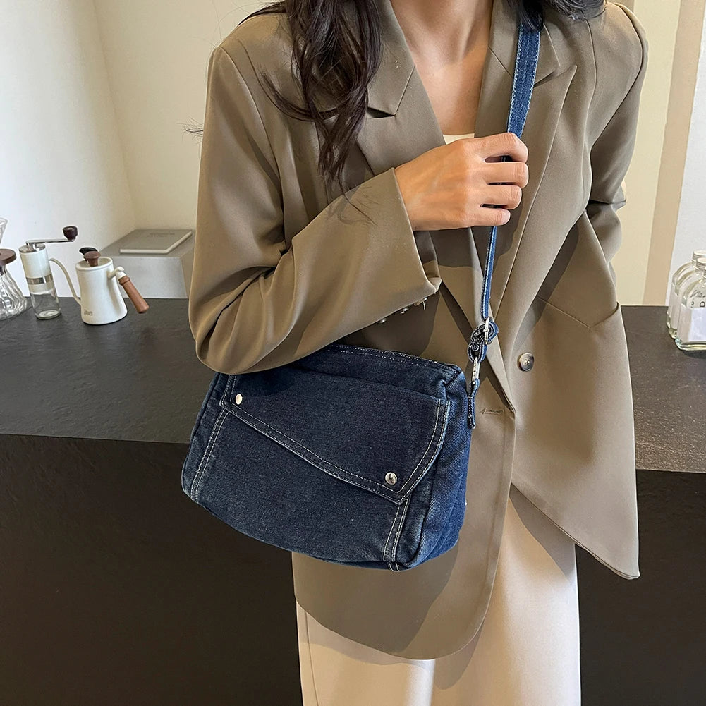 Denim Tote Bag Casual Retro Women Aesthetic Crossbody Bag Handbag Lightweight Jean Purses with Adjustable Strap Travel Shopper
