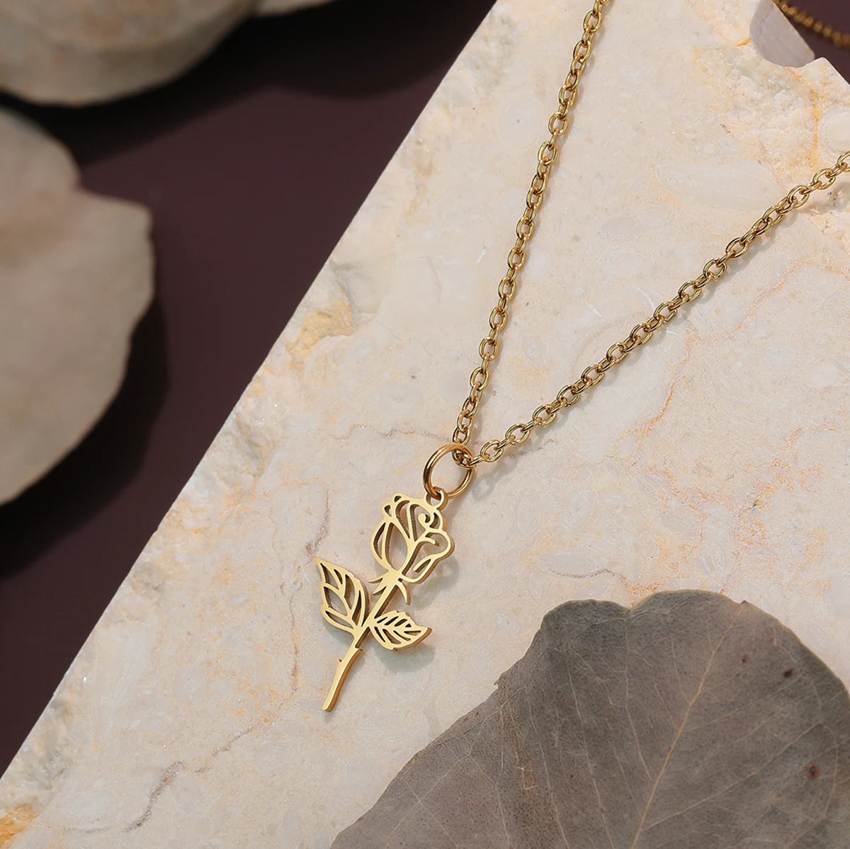 Kinitial Stainless Steel Necklace Flower Charms Chain Rose Flower Pendant Necklaces For Women Female Collares Gifts Para Mujer