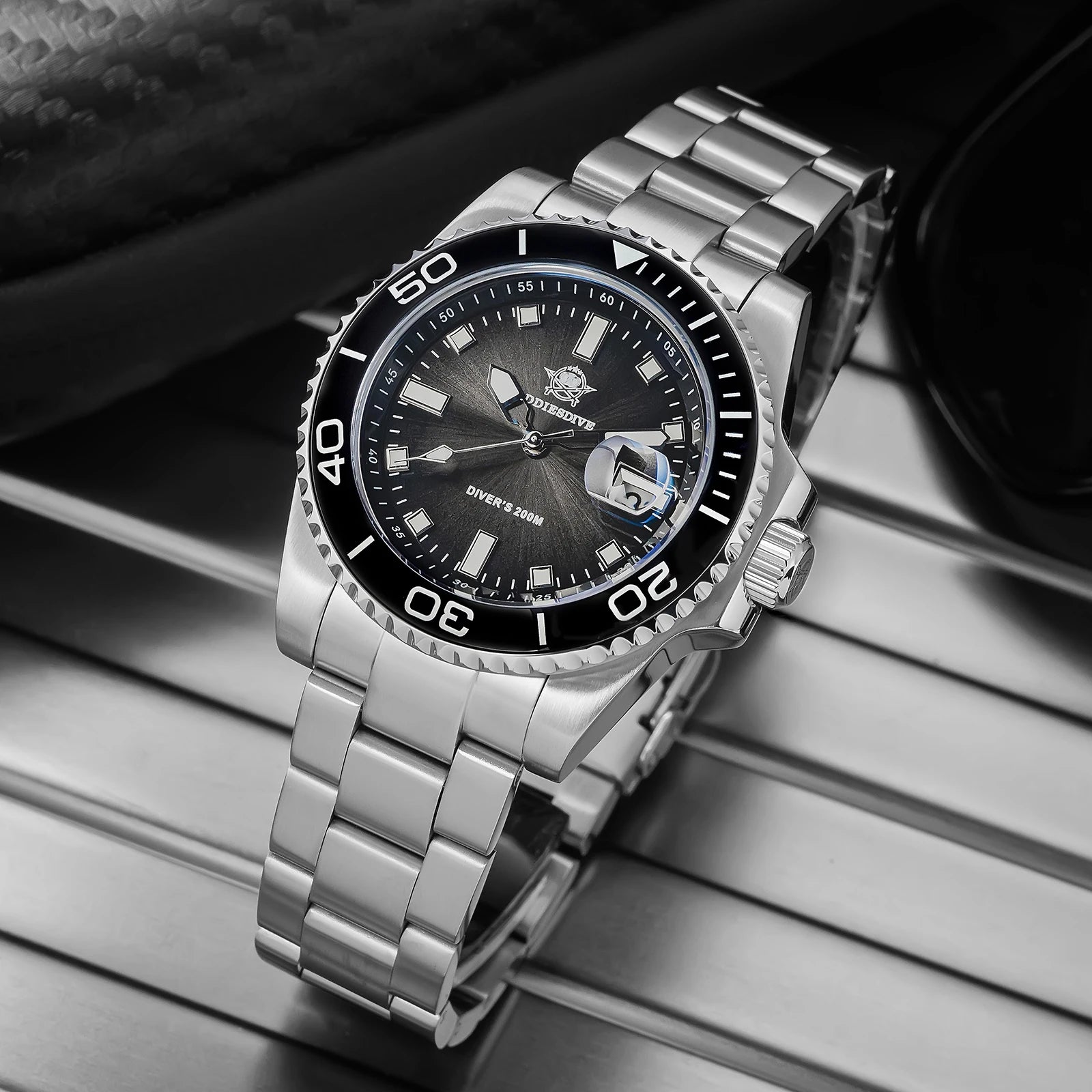 ADDIESDIVE 2026 New Men Quartz Watches BGW9 Super Blue Luminous 200M Waterproof Stainless Steel Fashion Sports Diving Wristwatch