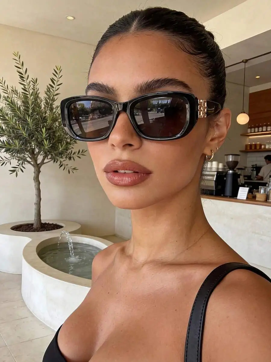Retro Rectangular Black Plastic Frame Sunglasses For Men Women, Classic Fashion UV400 Protection Eyewear, Lightweight Trendy Shades Perfect For Outdoor Travel Beach Vacation Driving Daily Street Outfit Accessory