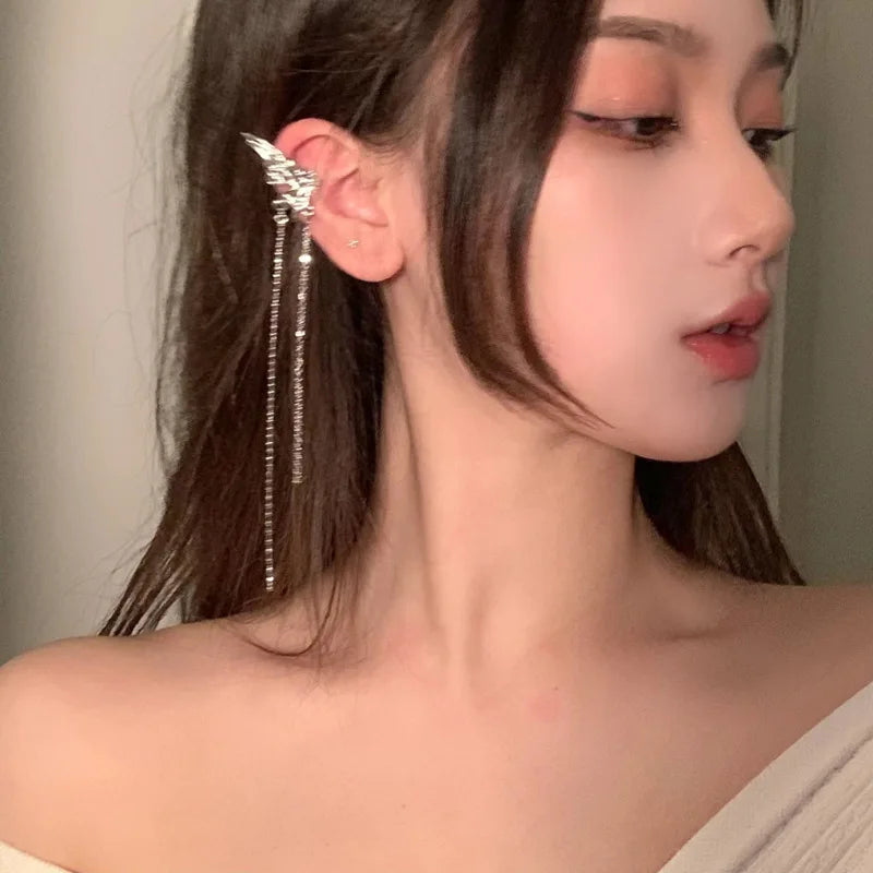 2026 Fashion Butterfly Ear Clips Women's Ear Piercing Tassel Ear Bone Clips Niche Feeling Wings Ear Hanging Ear Bone Earrings