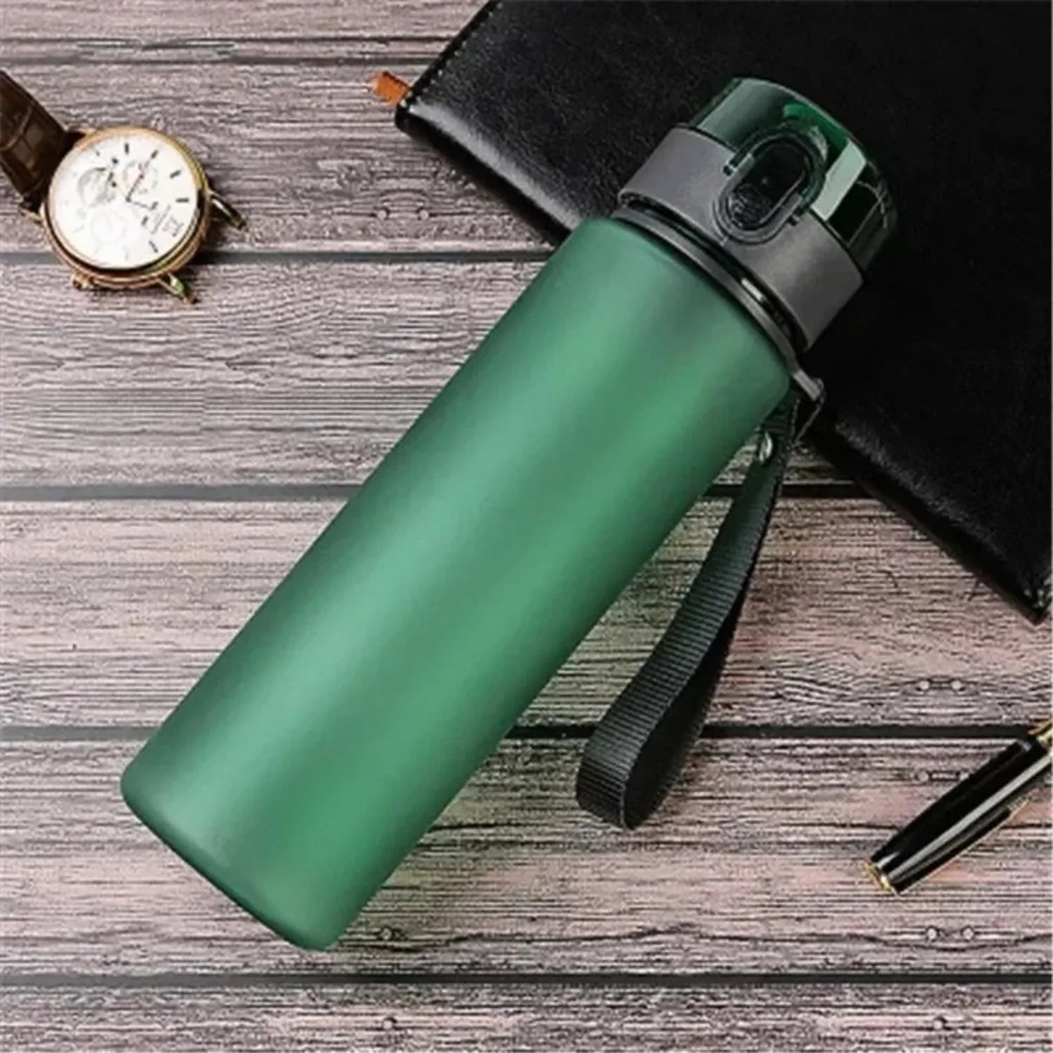 Leak-free sports water bottle, portable for travel and hiking. My favorite beverage bottle is 400ml and 560ml mbzr