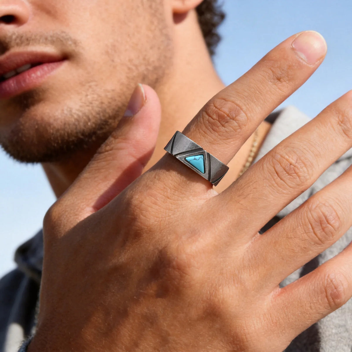 Vnox Retro Stainless Steel Men Ring, Triangle Turquoise Inlay Vintage Band, Hypoallergenic Jewelry