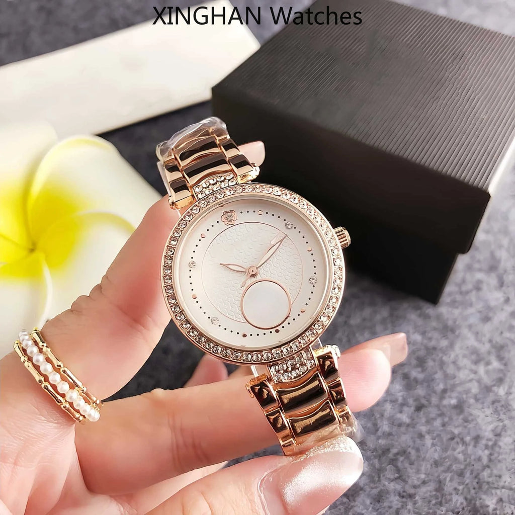 High-end Women's Watches, 2026 French-style Luxurious Casual Ladies' Wristwatches, 32mm Creative Letter "Double C" Fashionable Gold-rimmed Diamond-studded Ladies' Watches, High-end Couple's Wristwatches. Quartz Wristwatches mbzr
