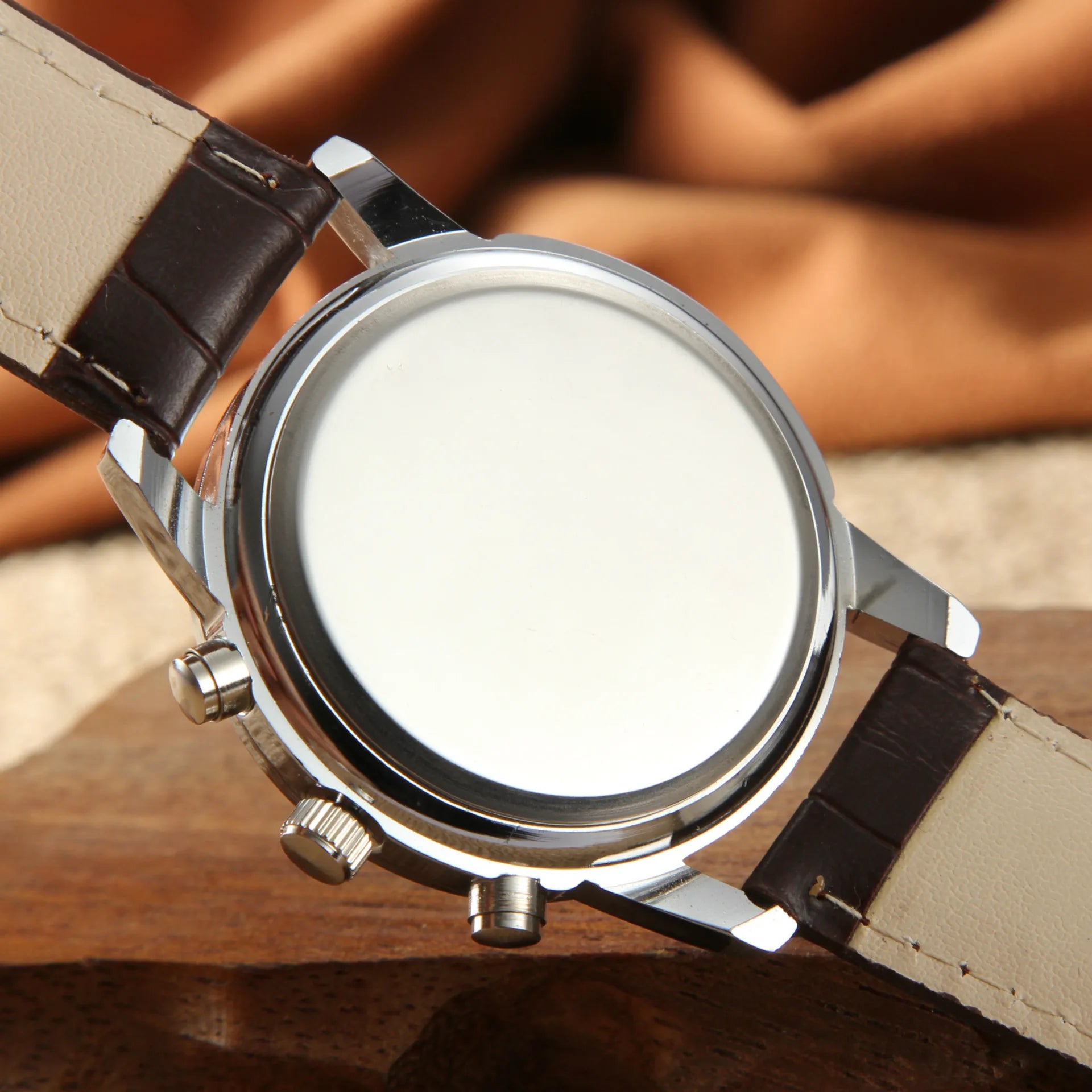 wristwatches, quartz watches