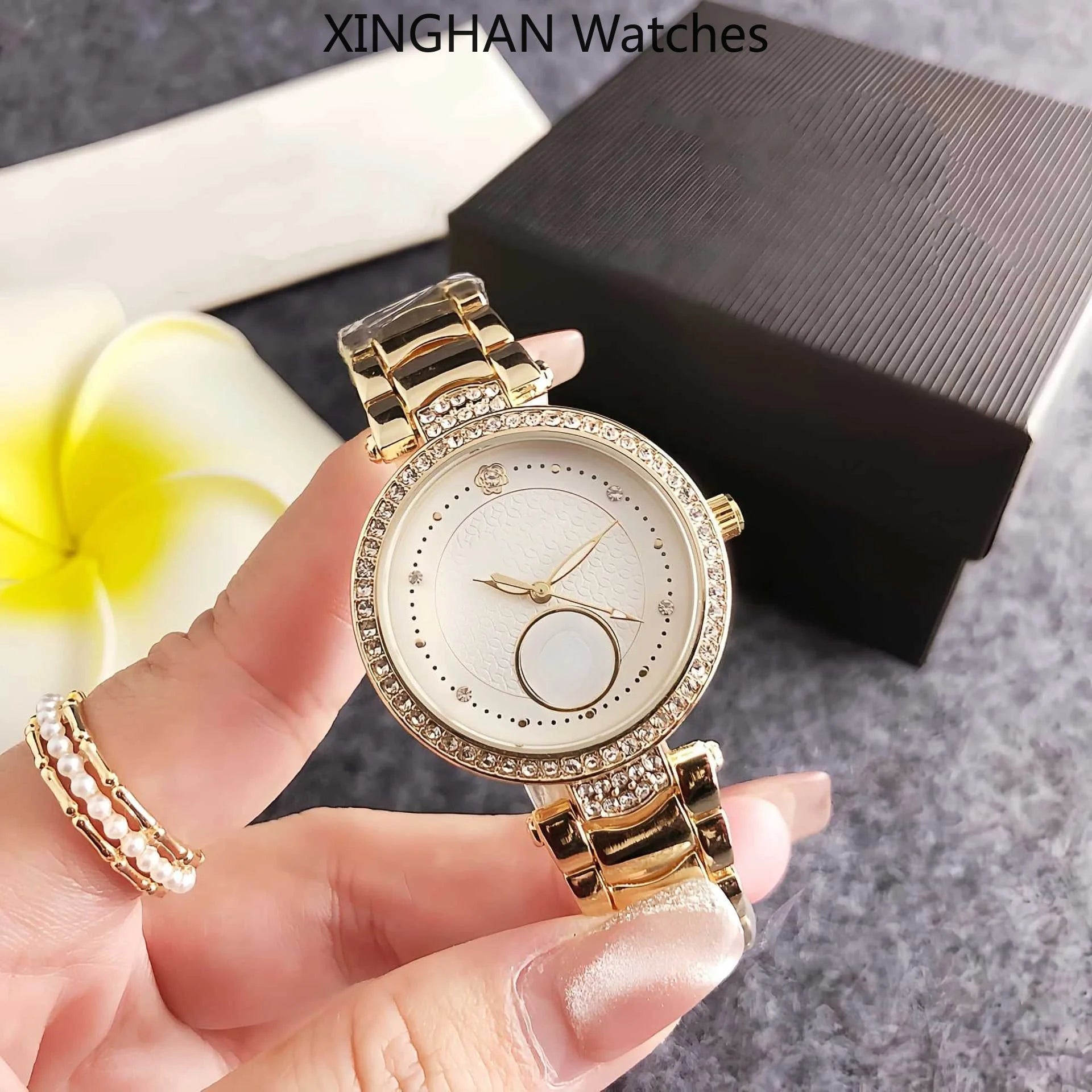 High-end Women's Watches, 2026 French-style Luxurious Casual Ladies' Wristwatches, 32mm Creative Letter "Double C" Fashionable Gold-rimmed Diamond-studded Ladies' Watches, High-end Couple's Wristwatches. Quartz Wristwatches mbzr