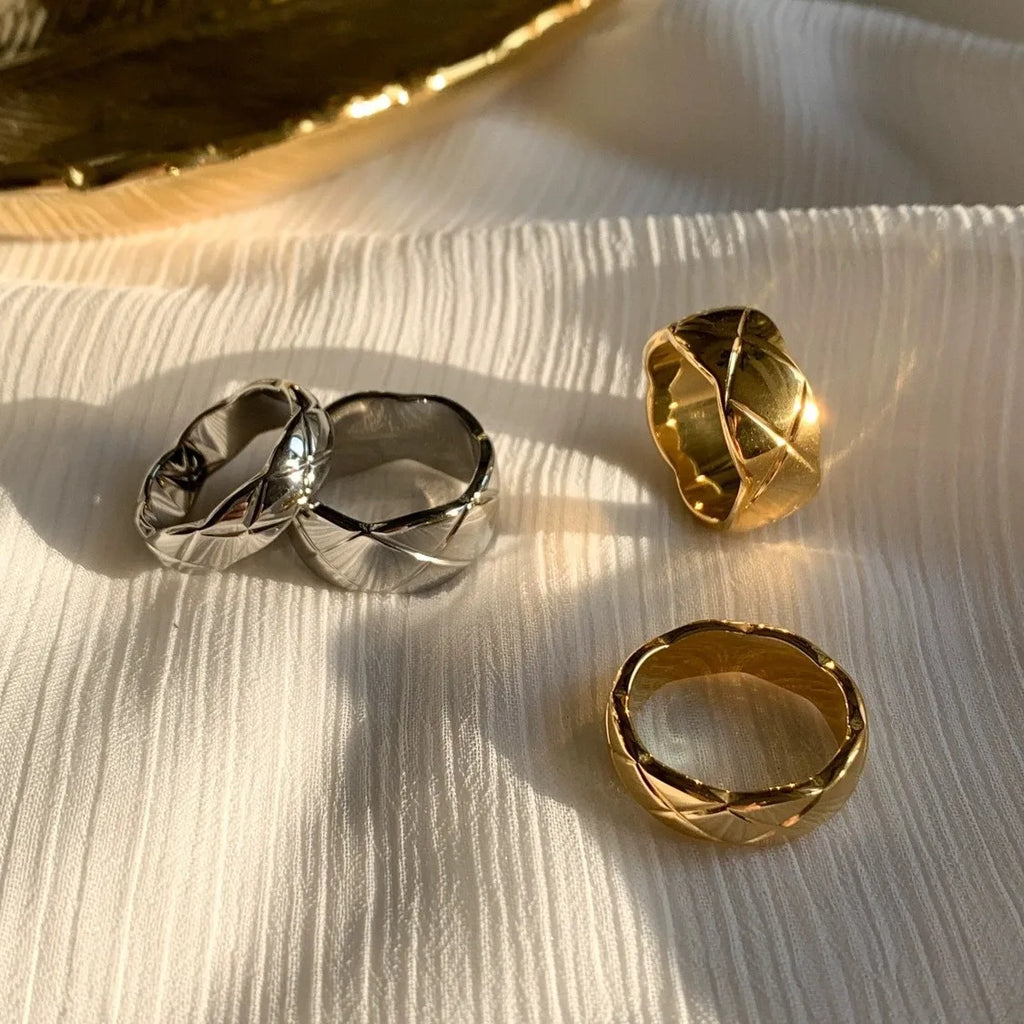 Stainless Steel Rhombus Textured Wide Band Ring, Crisscross Groove Matte Polished Ring, Gold & Silver Two Tone Minimalist Stackable Ring for Women