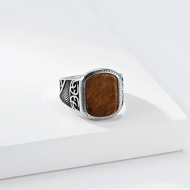 Retro Old Hollow Relief Titanium Steel Ring Green Pine Tiger Eye Black Gemstone Men's Index Finger Ring Spot