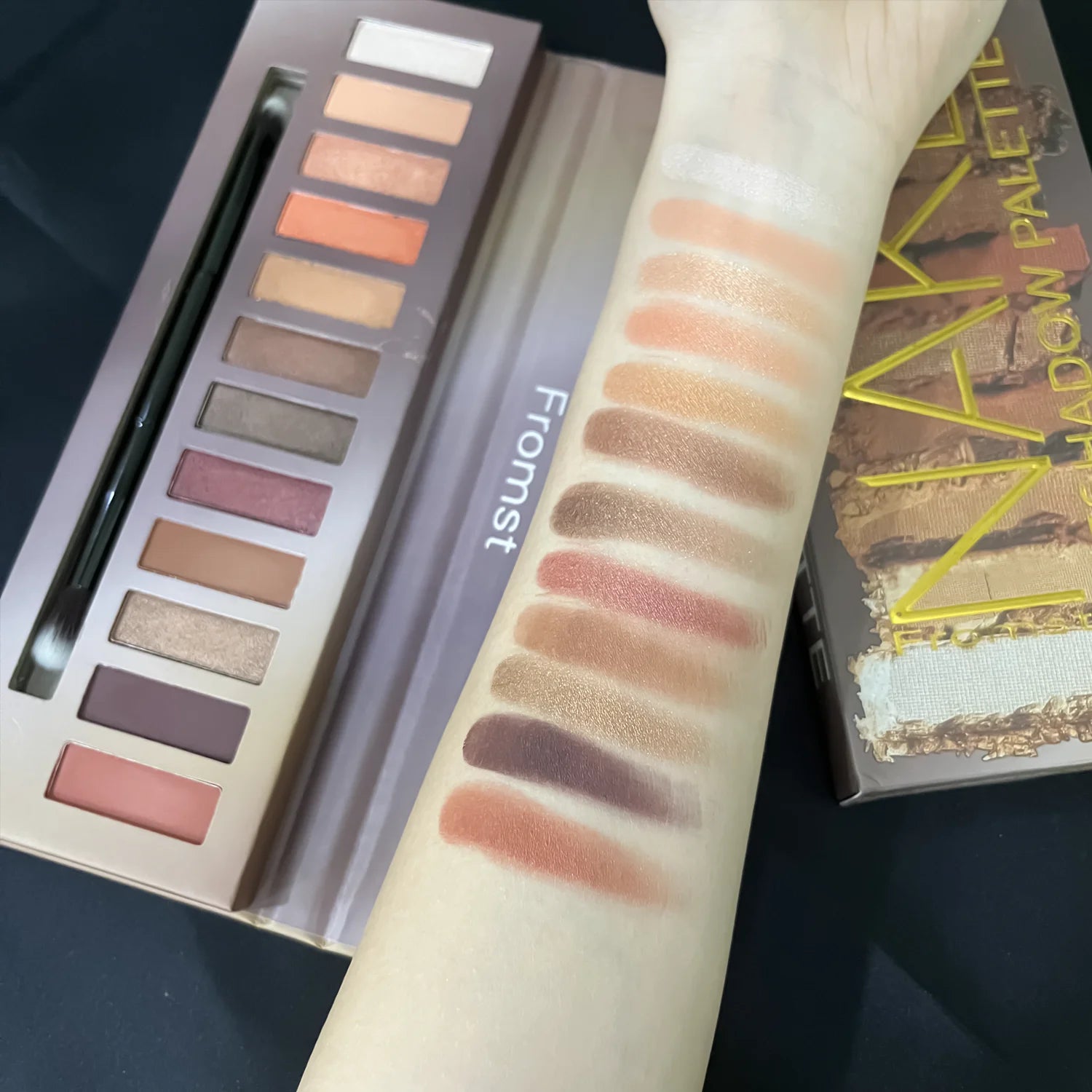 12-color eyeshadow palette, mirror packaging, pearlescent shimmer, stage makeup effect, long-lasting, easy to apply, waterproof mbzr