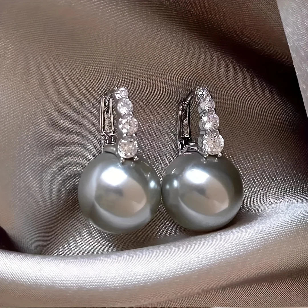 Light luxury zircon hemp gray pearl earrings are suitable for women's daily wear, and give gifts to girlfriends and mothers.