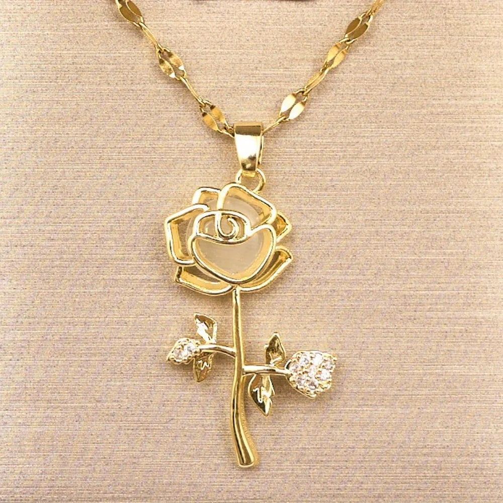 1pc romantic rose pendant necklace elegant-inlaid with titanium stainless steel chain delicate flower jewelry ladies Valentine's Day gift daily stacking.