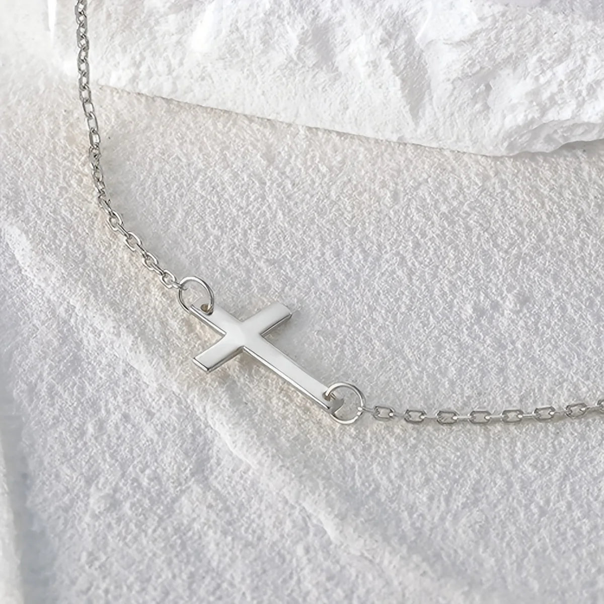 1 piece stylish and simple whole body stainless steel cross accessories women's chain bracelet suitable for daily wear