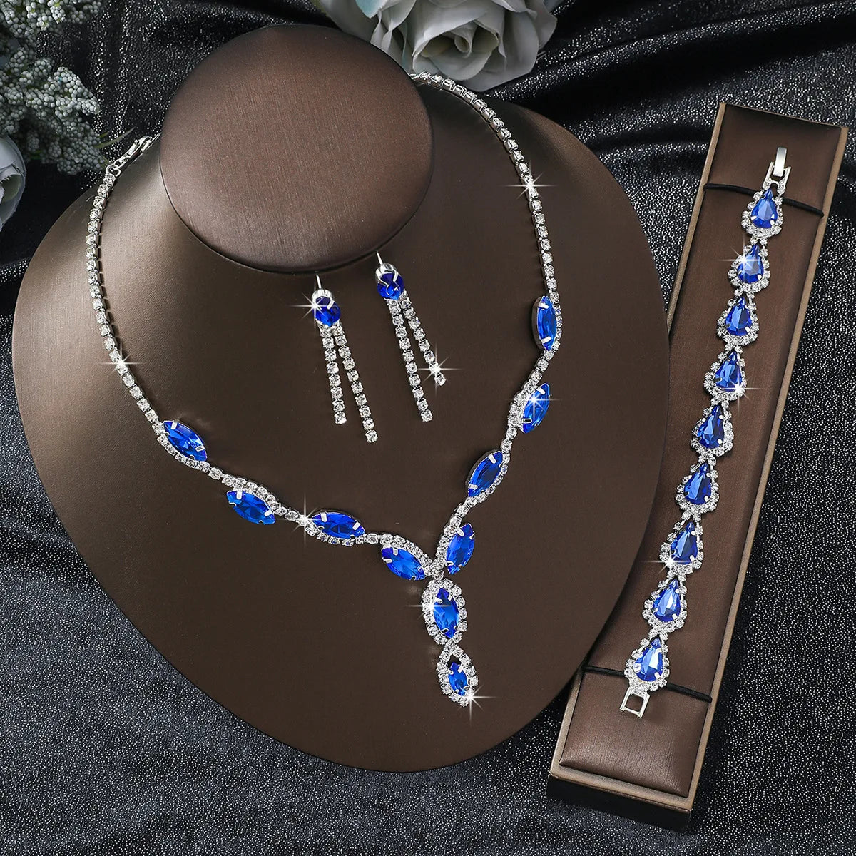 Hot Selling Fashion Jewelry Popular Jewelry Set Full Diamond Claw Chain Bridal Necklace Earrings Bracelet Jewelry