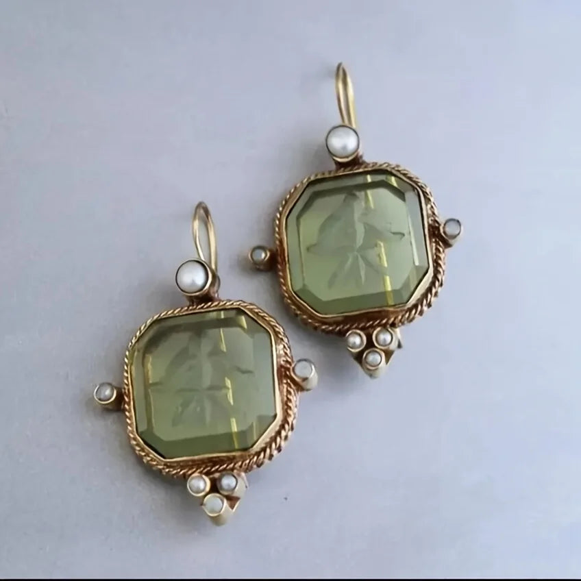 2 pieces (1 pair) autumn and winter retro square geometric earrings, matte metal angular cut design, coat sweater stacked with eye-catching accessories, Thanksgiving Christmas embellishment atmosphere, elegant choice for dail