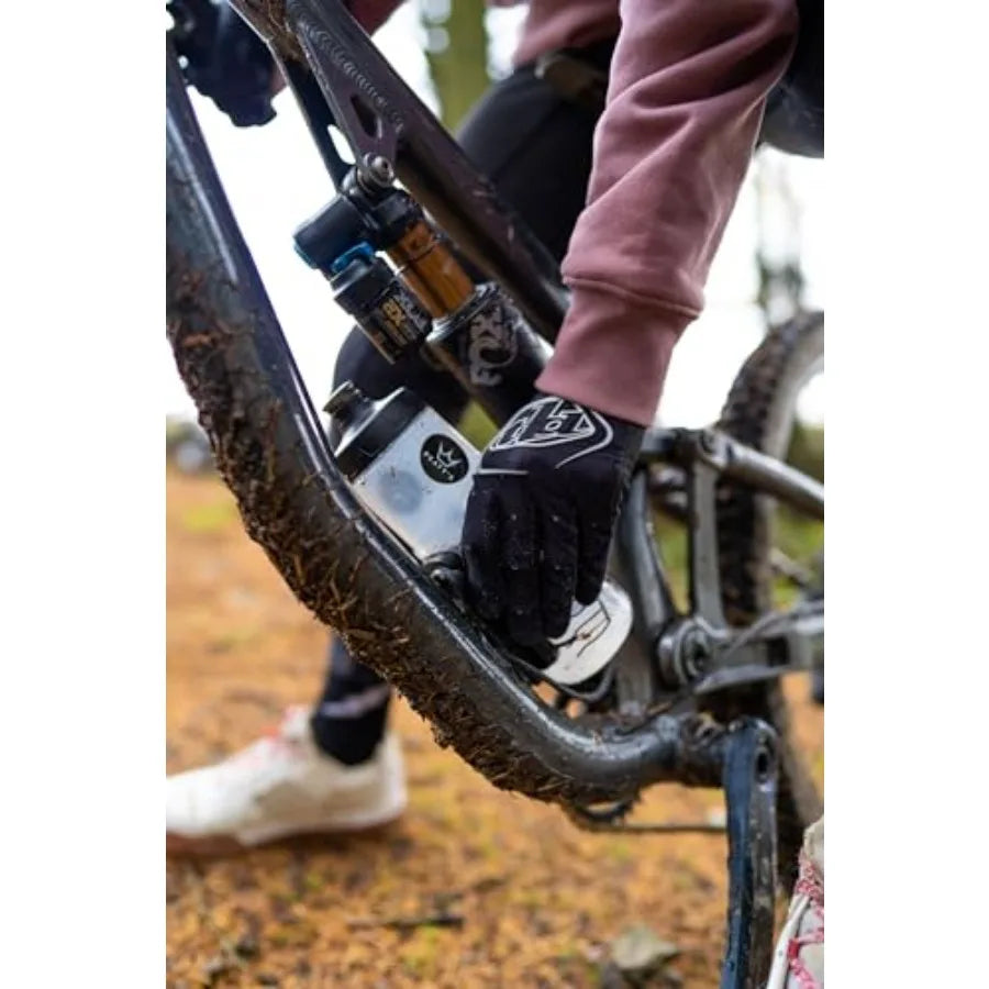Fidlock Lockin Magnetic Bike Water Bottle and Mount, /, 600 ml/ 20 oz mbzr