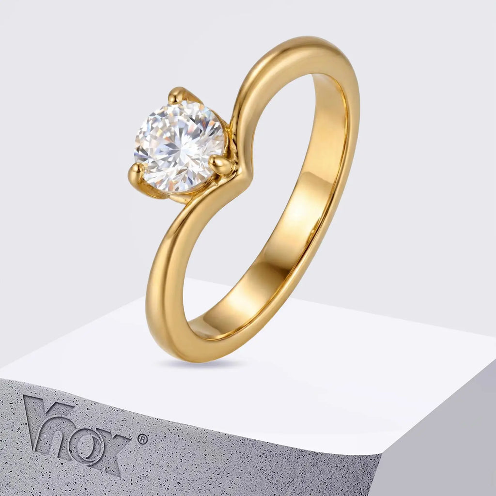Vnox Minimalist Single Zircon V-Shape Ring for Women Gold Plated Love Romantic Rings Wedding Jewelry Not Fading
