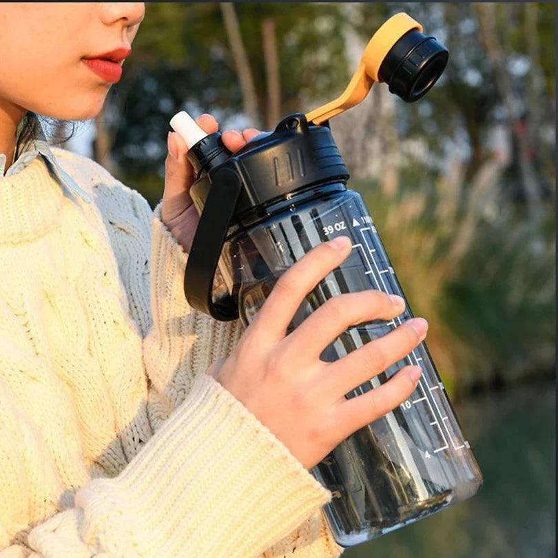 1.5 L/2L/3L Bottled Large Capacity Sports Water Cup Leak-proof with Time Marker and Straw Plastic for Home Outdoor Sports mbzr