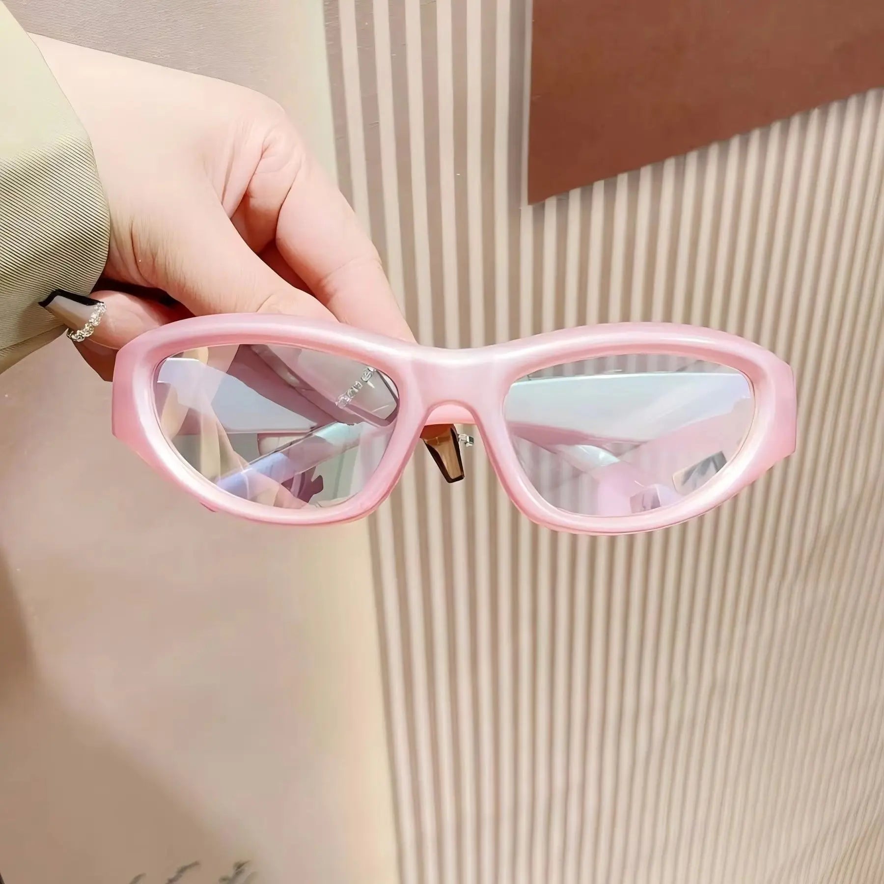 1pc Women's Pink Y2K Style Sports Fashion Glasses, Suitable For Beach, Music Festival, Pink Glasses For Summer Beach Vacation,Outdoor,Travel mbzr