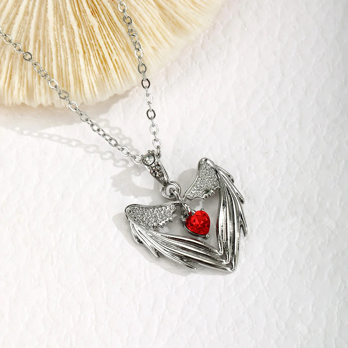 Bat Wings and Heart-Shaped Resin Pendant Necklace - Dark Fantasy Style Alloy Chain Casual Fashion Accessories