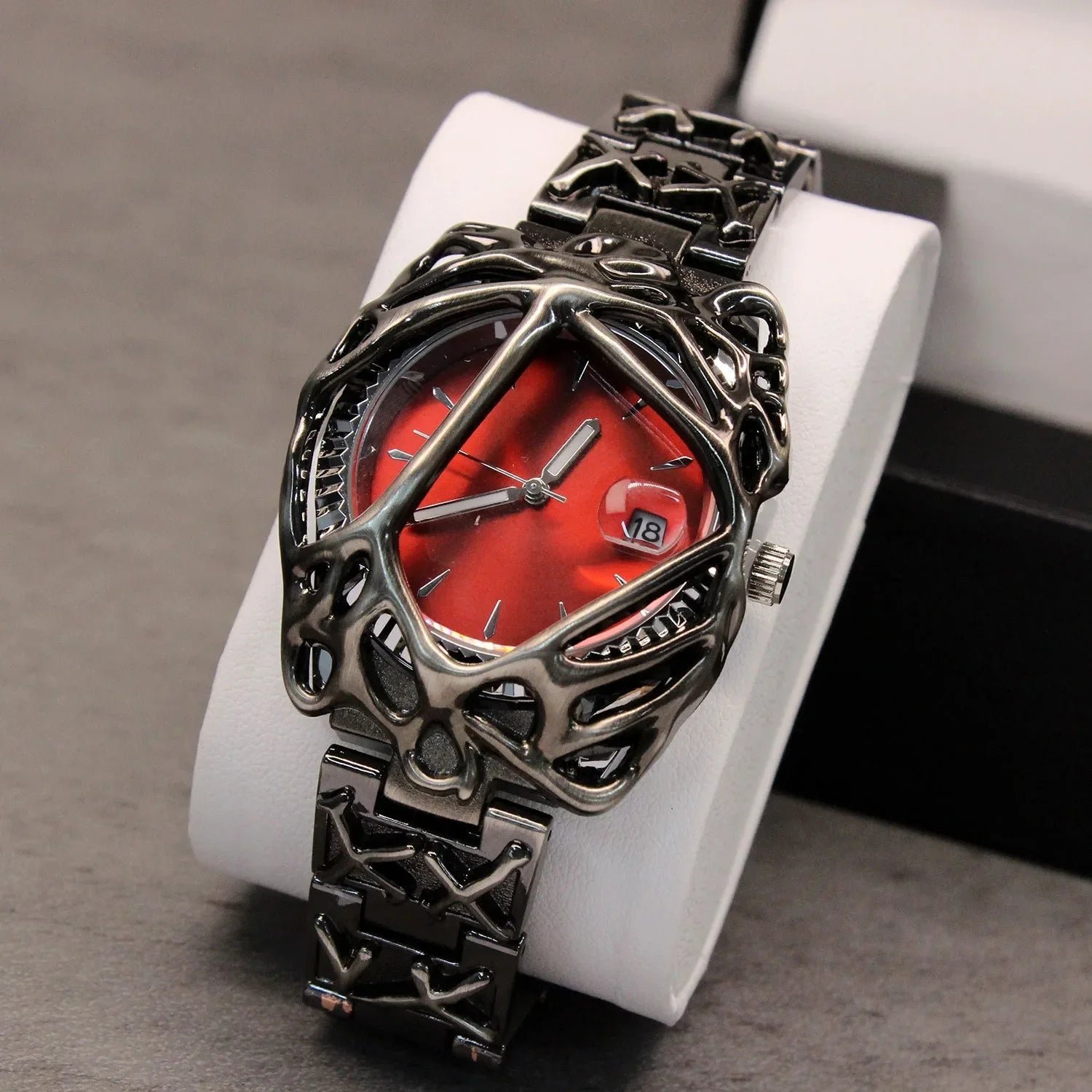 Green Devil Punk Eye Quartz Watch Men  Alabaster Industries Carving Demon Claw Y2K Men Watch Unique Creative Men Medieval Clock