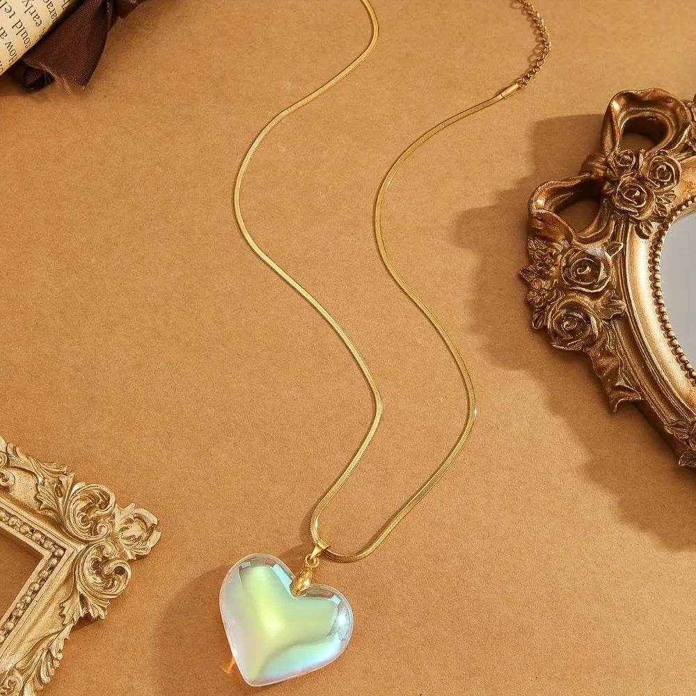 1pc Valentine's Day Stainless Steel Chain Glass Heart Pendant Necklace, Perfect for Gifting to Your Lover to Showcase the Spring Sunshine