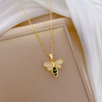 Green Bees Luxury Style Glittering Diamond Necklace for Women, Versatile Collar Chain, Titanium Steel Chain