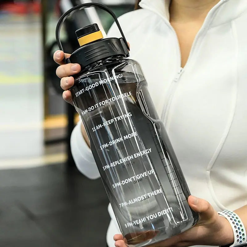 1.5 L/2L/3L Bottled Large Capacity Sports Water Cup Leak-proof with Time Marker and Straw Plastic for Home Outdoor Sports mbzr
