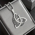 Classic Witch Mystery Moon Crescent Wiccan Pendant, Endless Sense Necklace Men Women Personalized Jewelry Accessories mbzr