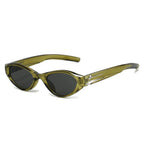 Trendy Retro Black Cat-Eye Sunglasses (Silver Star Detail) – Luxury INS Vibe, Perfect for Stunning Street Snaps mbzr
