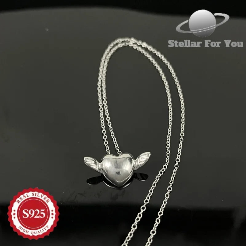 925 Pure Silver Small Wings Heart Pendant, Current Trend, Suitable for Both Men and Women, Daily Wear, Fashion Accessories, Perfect for Holidays and Gifts.