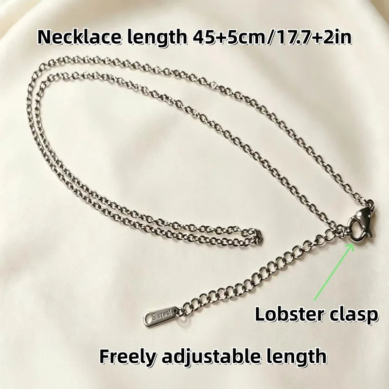1Pc new women's micro-inlaid zircon lucky fish pendant necklace, niche design titanium steel hollow small fish collarbone chain