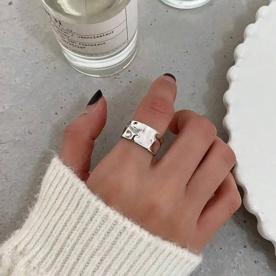 A Vintage Baroque-Style Open-Ended Irregular Ring Women, A Wide-Band Stainless Steel Accessory, A Women, Suitable Vacation/Daily/Holiday Wear SZJF