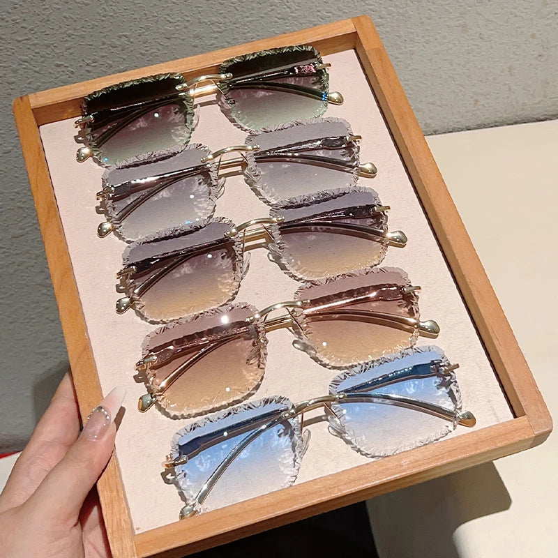 KAMMPT Rimless Square Sunglasses Men Fashion Vintage Gradient Casual Shades Women Trendy Luxury Brand Design Decor Sun Glasses