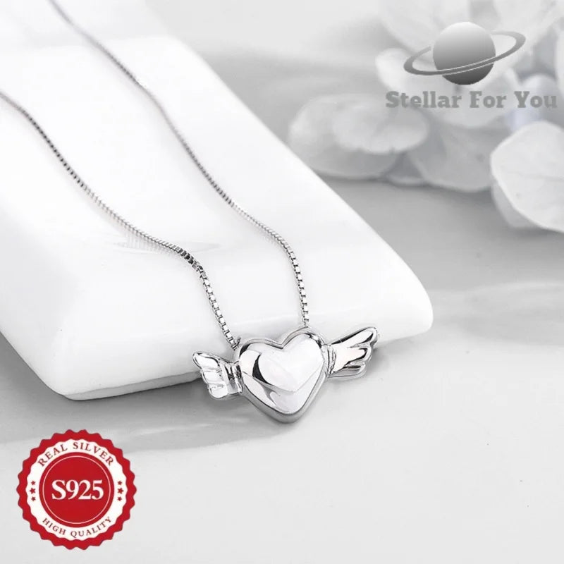 925 Pure Silver Small Wings Heart Pendant, Current Trend, Suitable for Both Men and Women, Daily Wear, Fashion Accessories, Perfect for Holidays and Gifts.