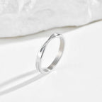 Vnox Stainless Steel Mobius Ring for Men Women, Gold Silver Color Infinite Love Eternal Knot Band, Couple Ring Wedding Gifts New