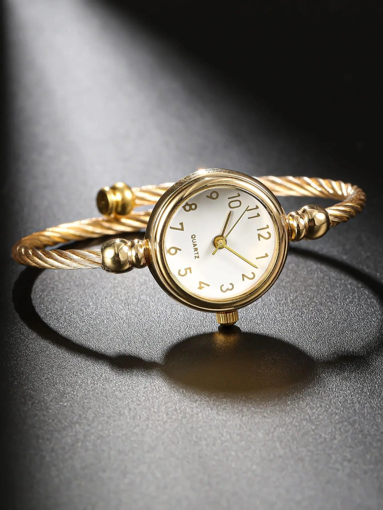 1pc Vintage Retro Roman Numeral Women Quartz Wrist Watch mbzr