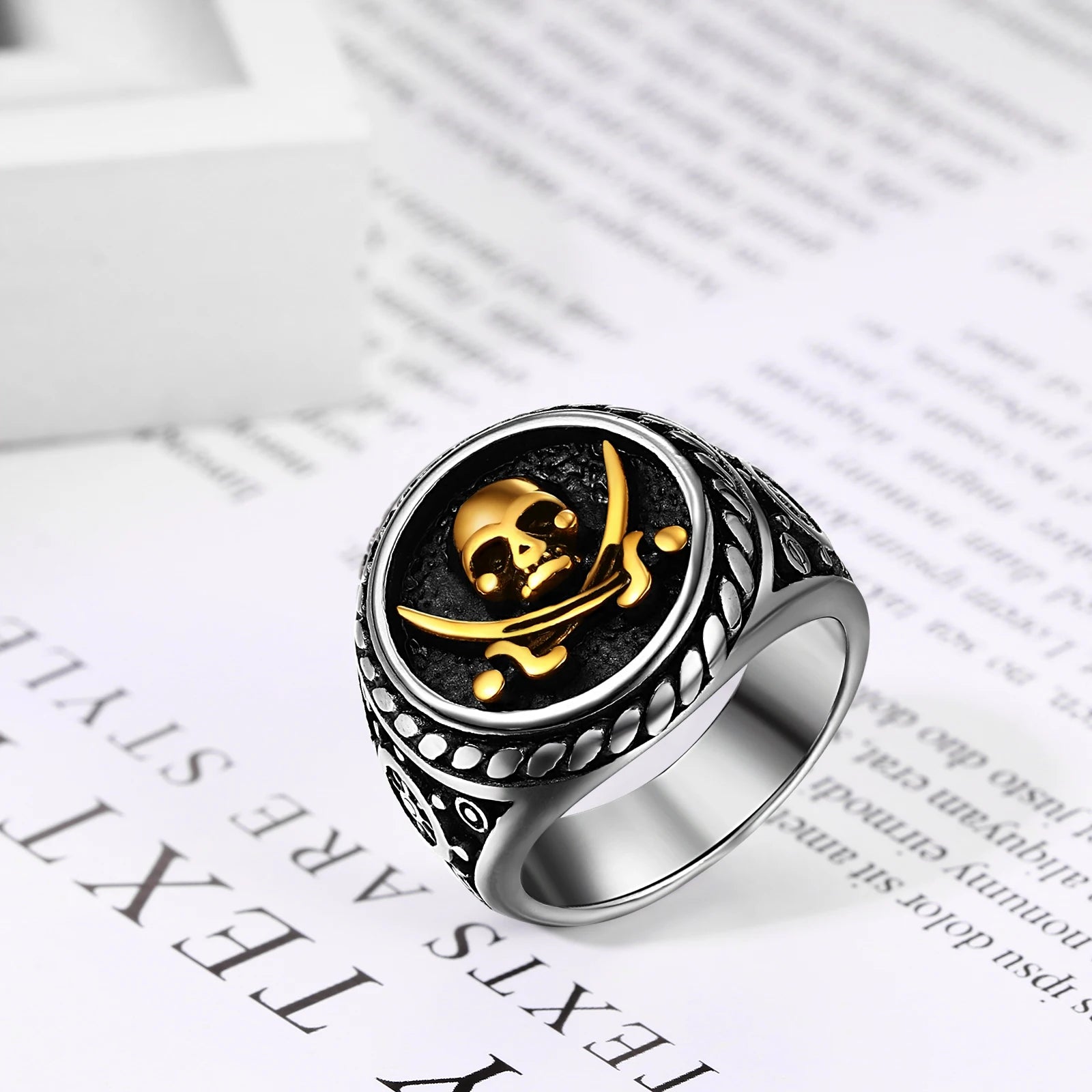 BONISKISS Vintage Pirate Signet Double Knife Death Skull Rings Men's Stainless Steel Biker Amulet Jewelry Gift Drop Shipping