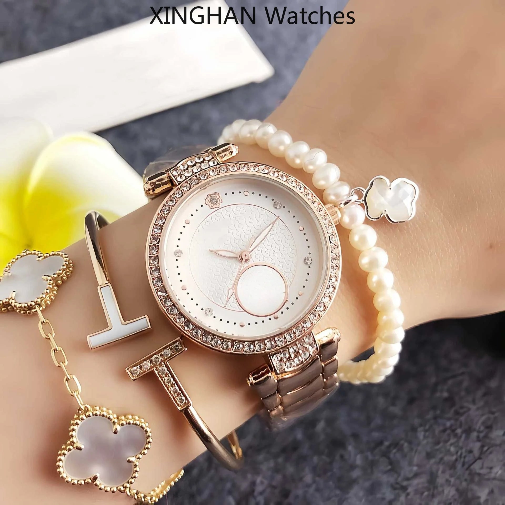 High-end Women's Watches, 2026 French-style Luxurious Casual Ladies' Wristwatches, 32mm Creative Letter "Double C" Fashionable Gold-rimmed Diamond-studded Ladies' Watches, High-end Couple's Wristwatches. Quartz Wristwatches mbzr
