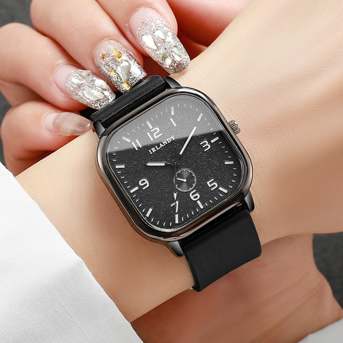 Fashion Square Women's Watch Casual Silicone Strap Quartz Watches Sports Wristwatch For Men Women Students（Without Box） mbzr