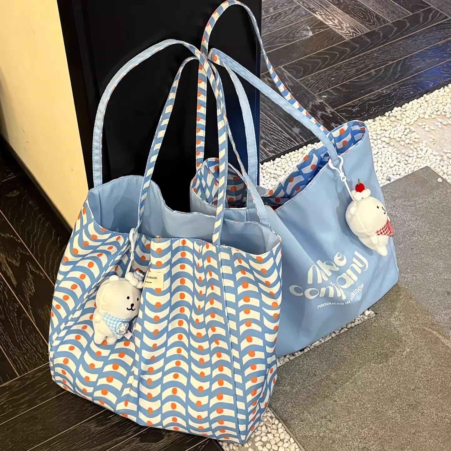 Reversible Wave Pattern Canvas Tote Bag, Large Capacity Shoulder Purse for Women, Casual Lazy Style Handbag for Work Commute mbzr
