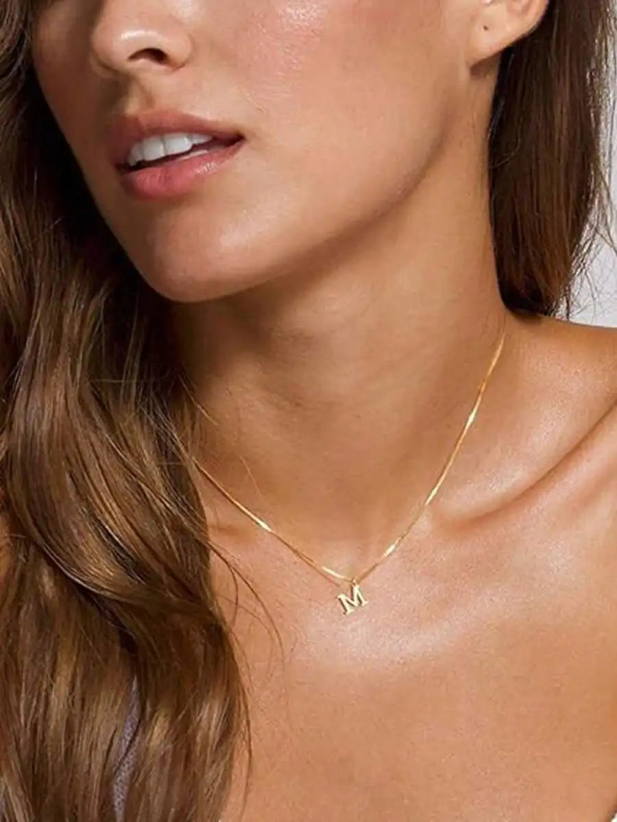 1pc Stainless Steel Simple Fashionable Alphabet Necklace, Suitable For Couples & Best Friends As Festival Gifts
