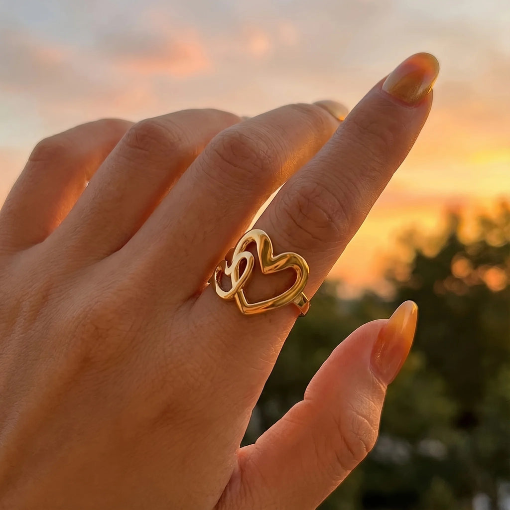 One heart stainless steel ring, double love ring, simple, elegant, temperament, personalized ring, women's gift 304 stainless steel ring, adjustable opening, versatile jewelry, wear on holidays, festivals, parties