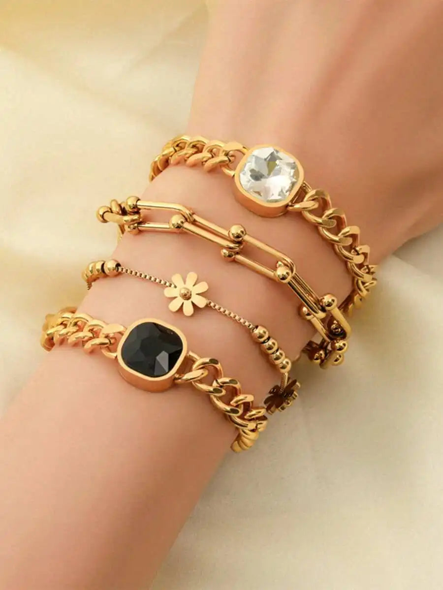 Stainless steel chain necklace for everyday wear, lightweight and stylish unisex accessory
