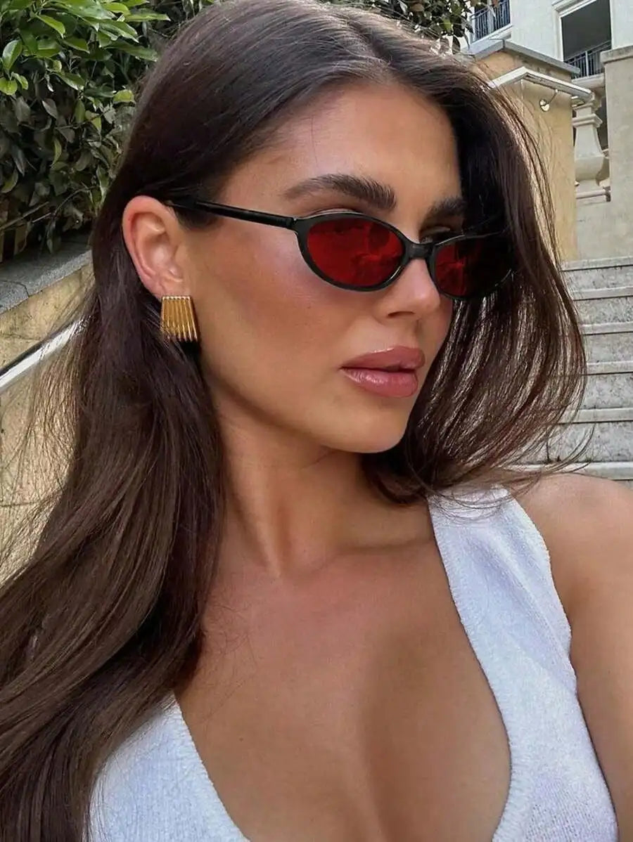 Pair Of Women's Retro Oval Fashion Glasses, Classic Glossy Black Frame With Bright Red Tinted Lens, Full Rim Minimalist Design With Smooth Temples, Sleek Statement Eyewear, Suitable For Daily Wear, Street Style, Travel, Parti mbzr