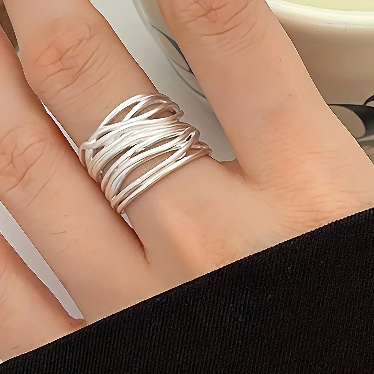 A 316 Stainless Steel Ring, a Beautifully Crafted Spring/summer Fashion Ring Jewelry Piece. Suitable for All Seasons, Perfect for Holidays, Weddings, Banquets, Parties, Back-to-school Season, Thanksgiving, Oktoberfest, Carniv