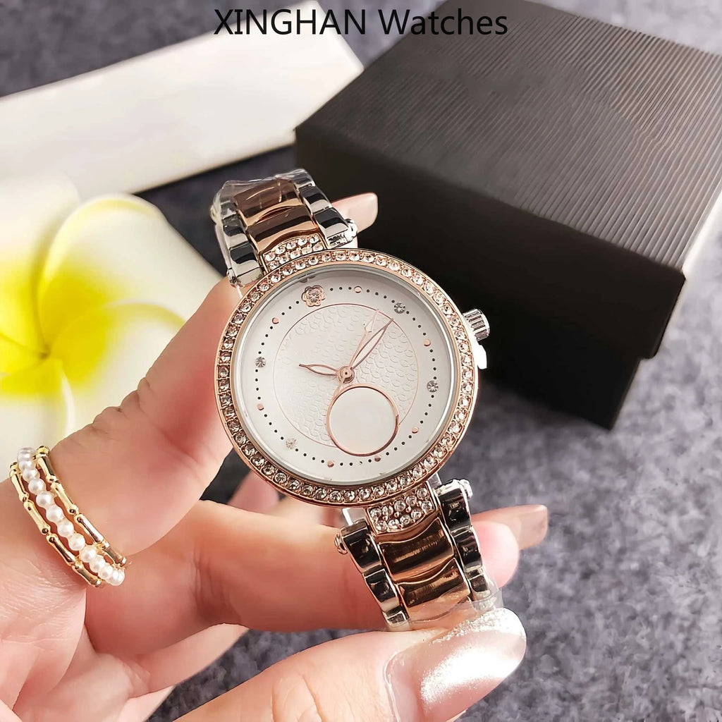 High-end Women's Watches, 2026 French-style Luxurious Casual Ladies' Wristwatches, 32mm Creative Letter "Double C" Fashionable Gold-rimmed Diamond-studded Ladies' Watches, High-end Couple's Wristwatches. Quartz Wristwatches mbzr