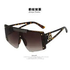 Integrated Sunglasses 2026 New Fashionable Sunglasses Trendy Large Frame Hollow Sunglasses for Men and Women mbzr
