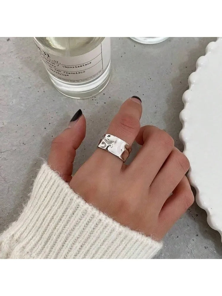 A Vintage Baroque-Style Open-Ended Irregular Ring Women, A Wide-Band Stainless Steel Accessory, A Women, Suitable Vacation/Daily/Holiday Wear SZJF